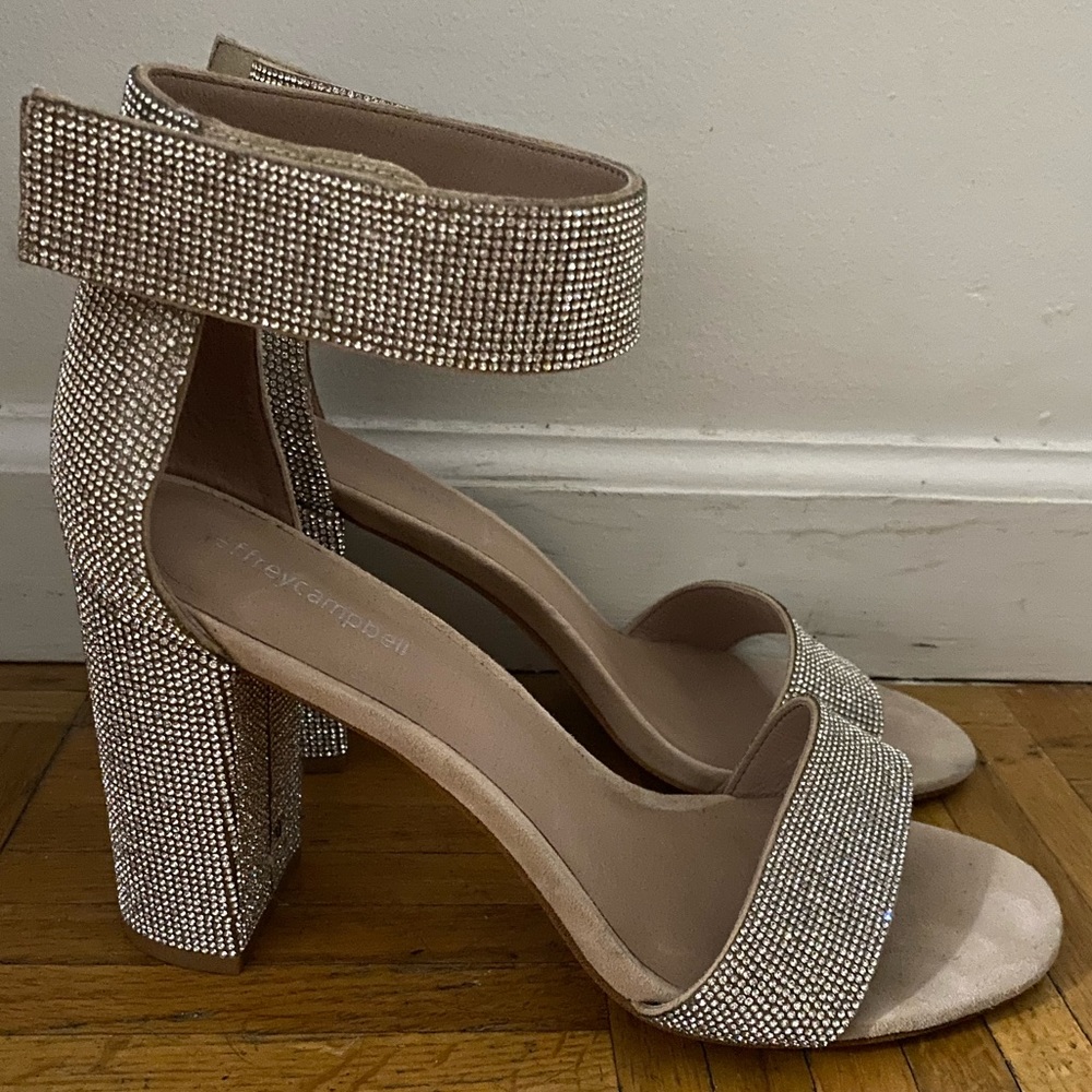Never worn Jeffrey Campbell Nude Heels w Bling 💎